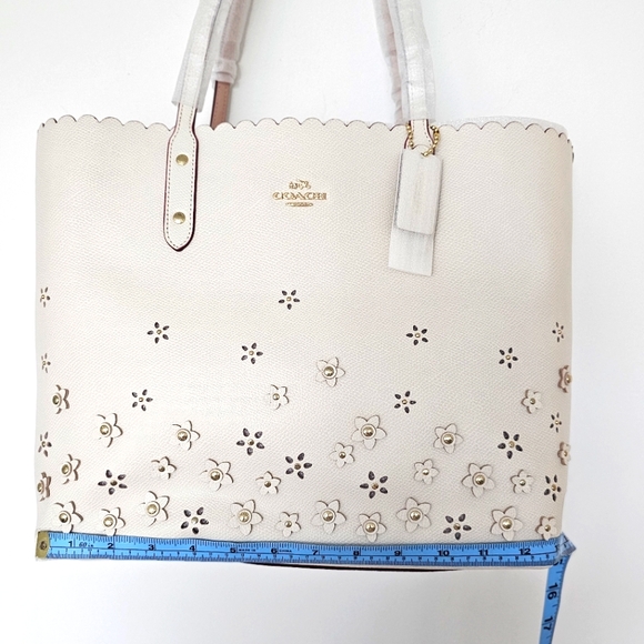 Coach NWT Chalk Color Applique Tote - Picture 4 of 11
